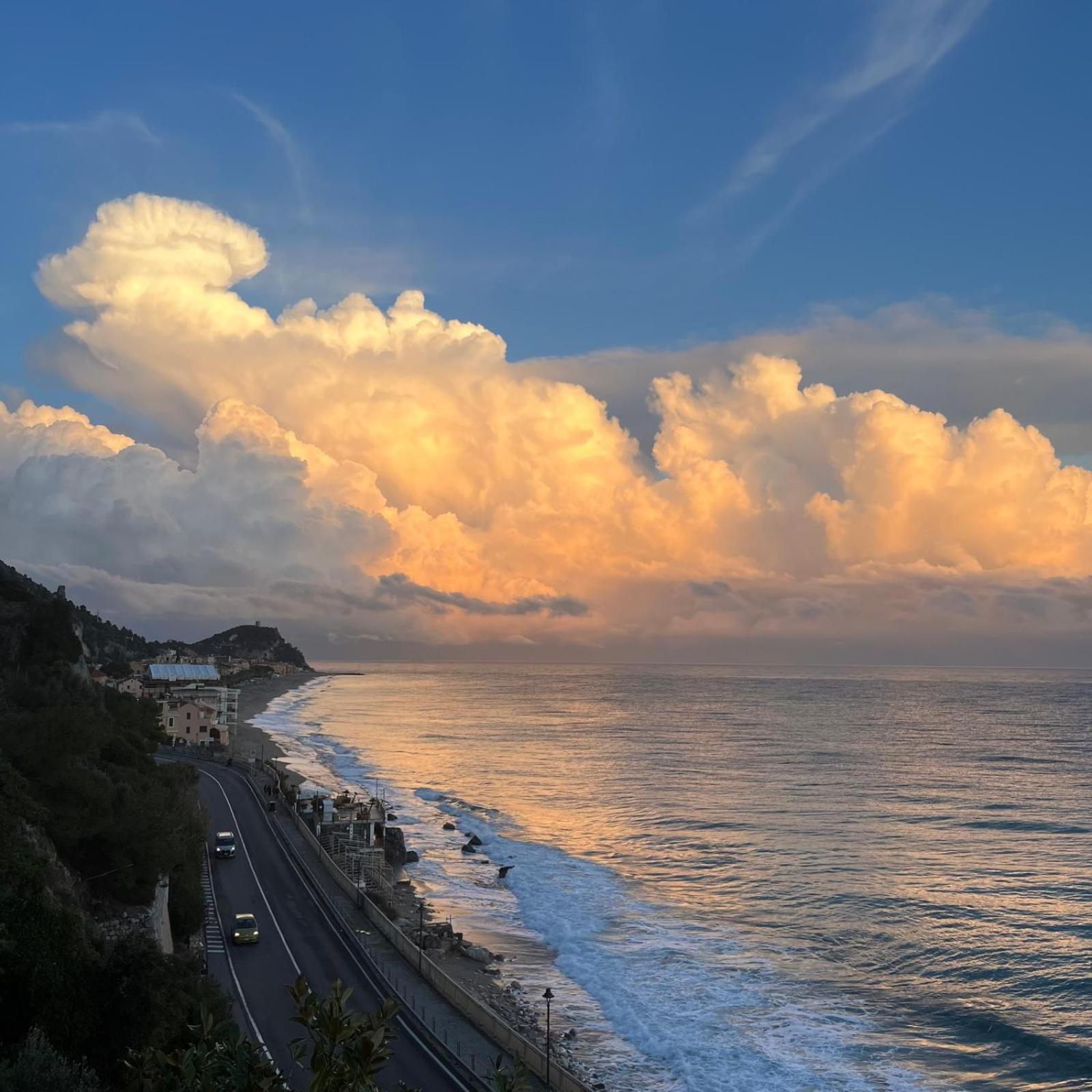 Lo Scoglio Apartment Varigotti Luaran gambar